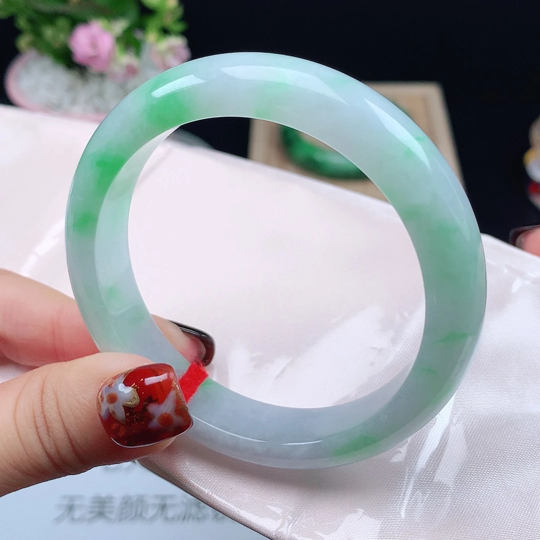 翡翠未镶嵌手镯1602
