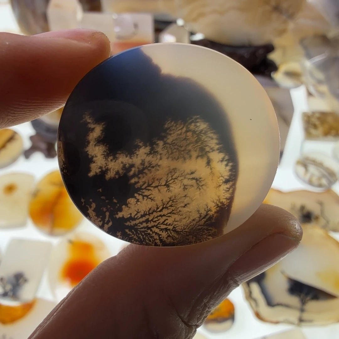 玛瑙/玉髓未镶嵌珠宝半成品