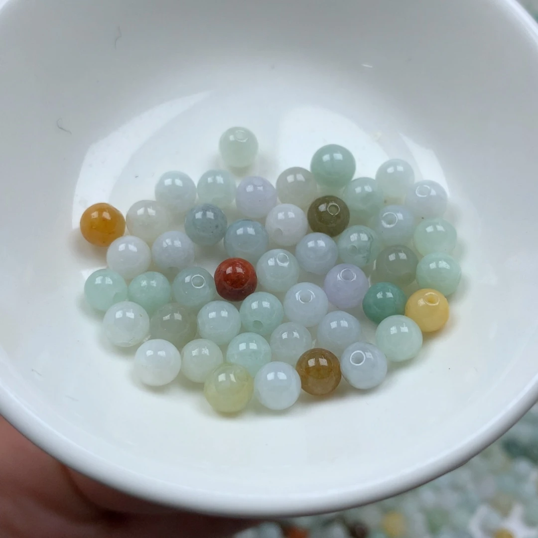 翡翠颈饰未镶嵌卡5➕。40颗。单圈