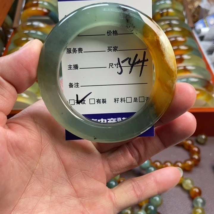 蛇纹石玉未镶嵌手镯手串