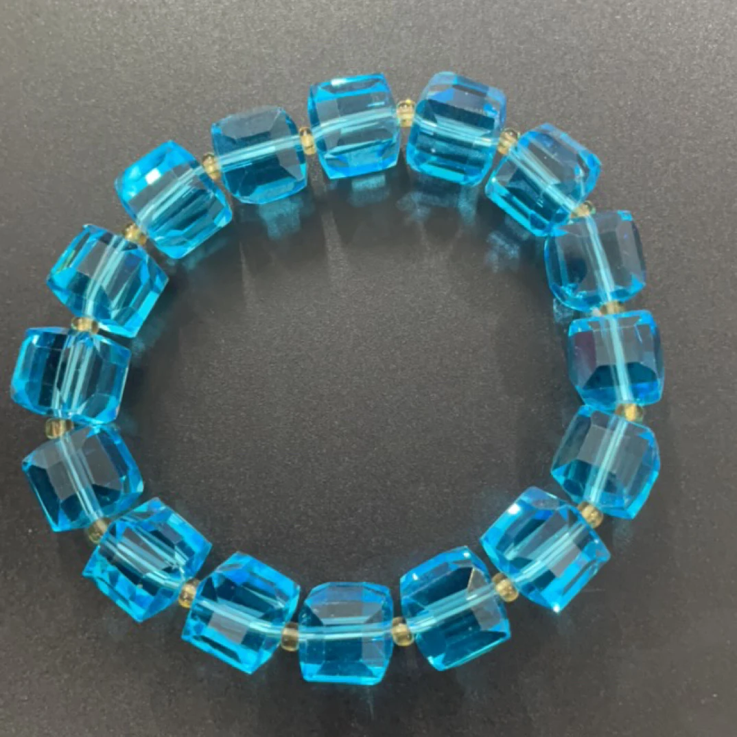 152  蓝方糖手串