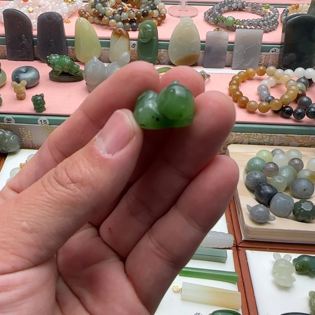 蒲***e和田玉（碧玉）未镶嵌吊坠(不含链)