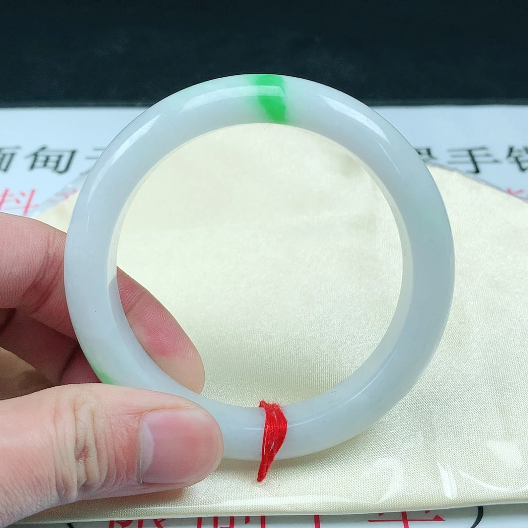 翡翠手镯未镶嵌圈57