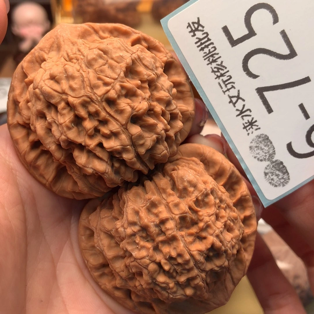 文玩核桃把件52官帽