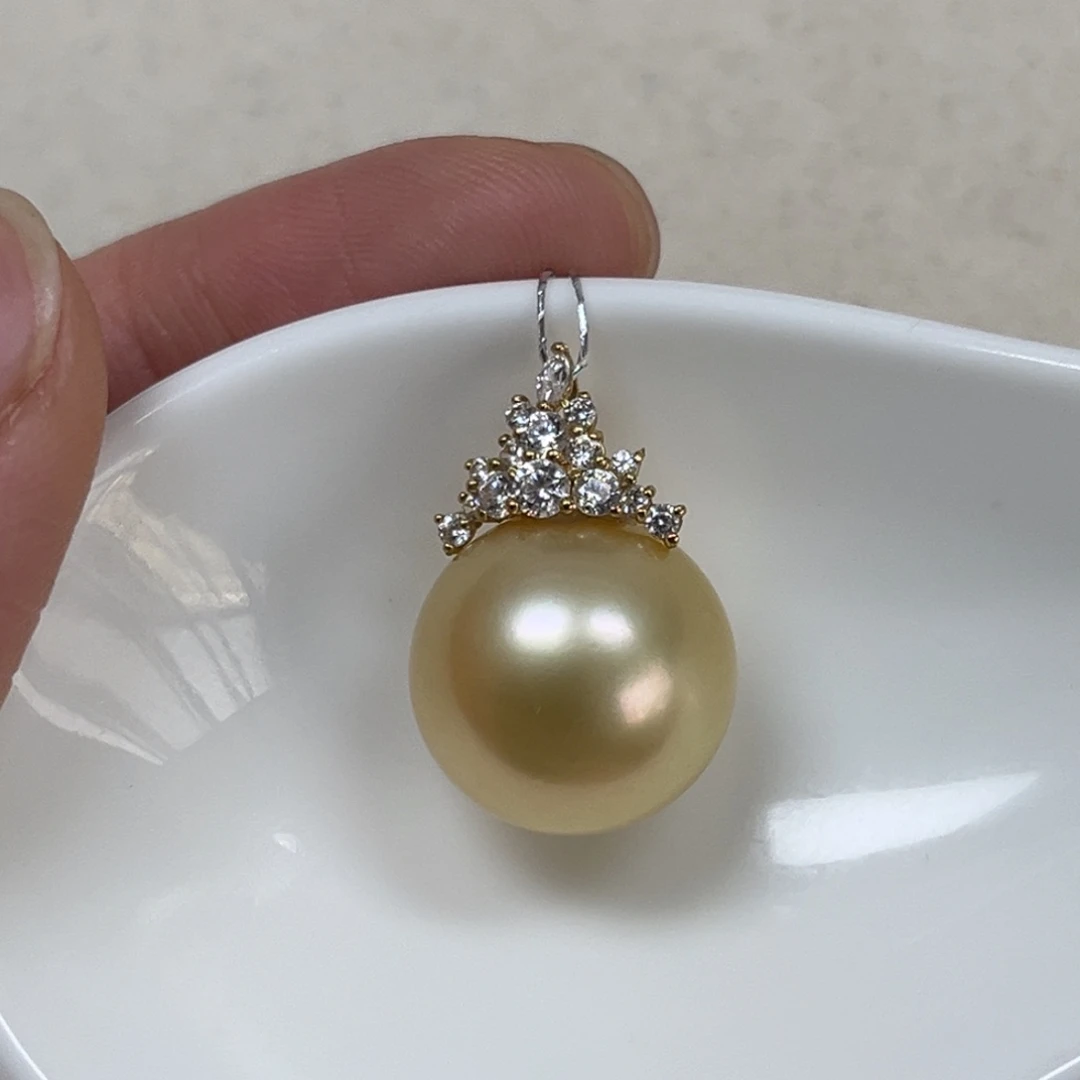 海水珍珠颈饰18K金镶嵌14.8mm