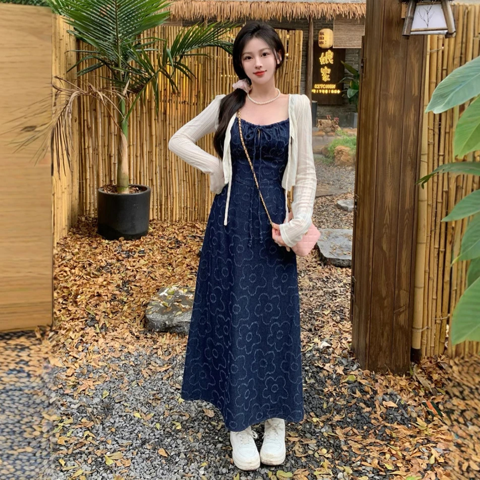 大码女装春夏微胖显瘦罩衫设计感花花收腰a摆牛仔吊带裙