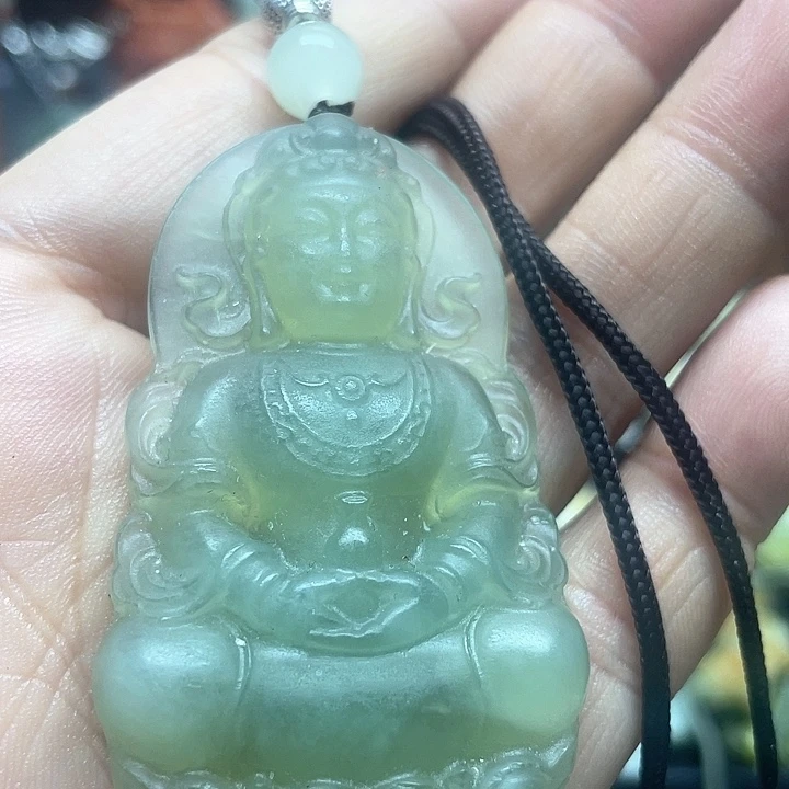 未镶嵌蛇纹石玉颈饰