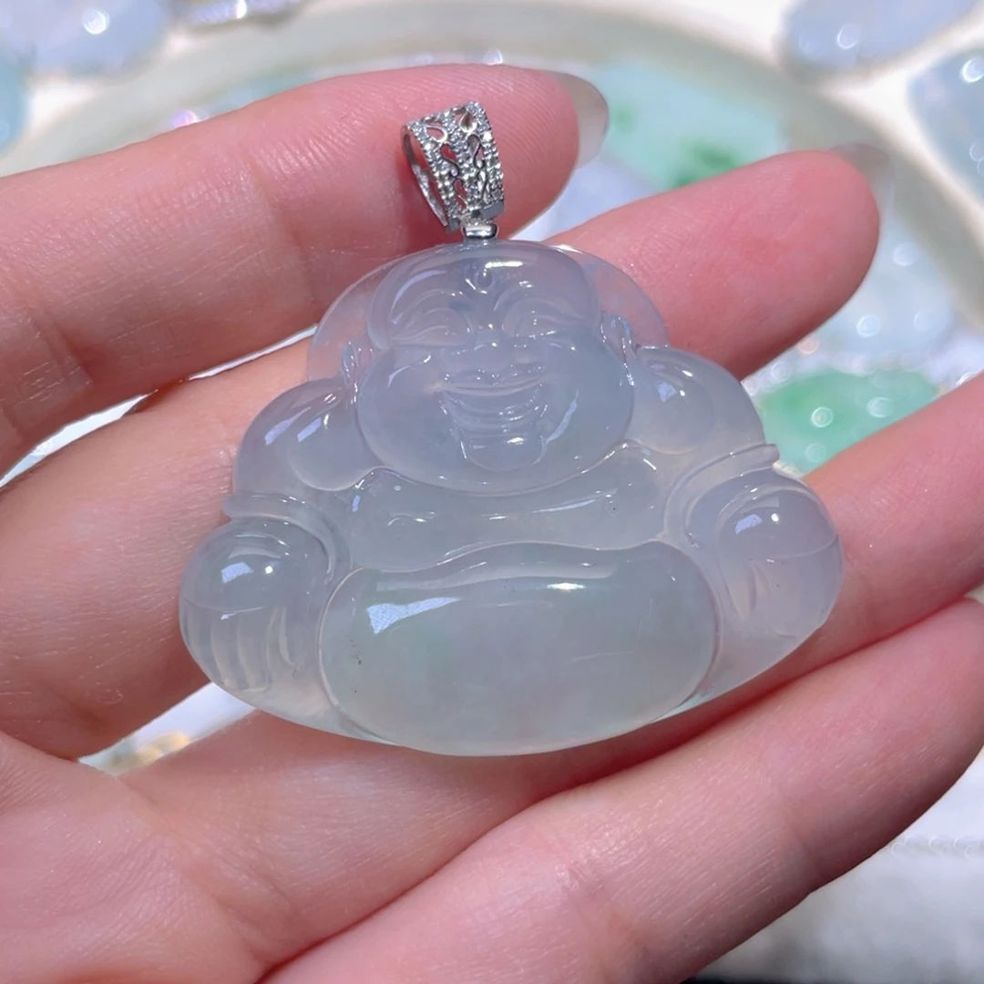 翡翠18K金镶嵌颈饰翡翠