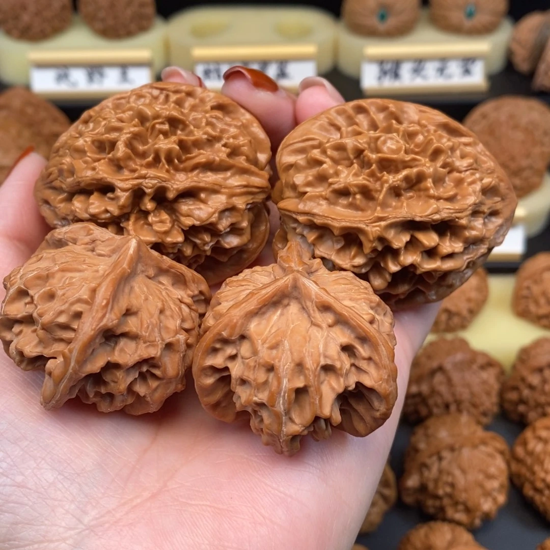 吊坠文玩核桃乔****一鼠三棱