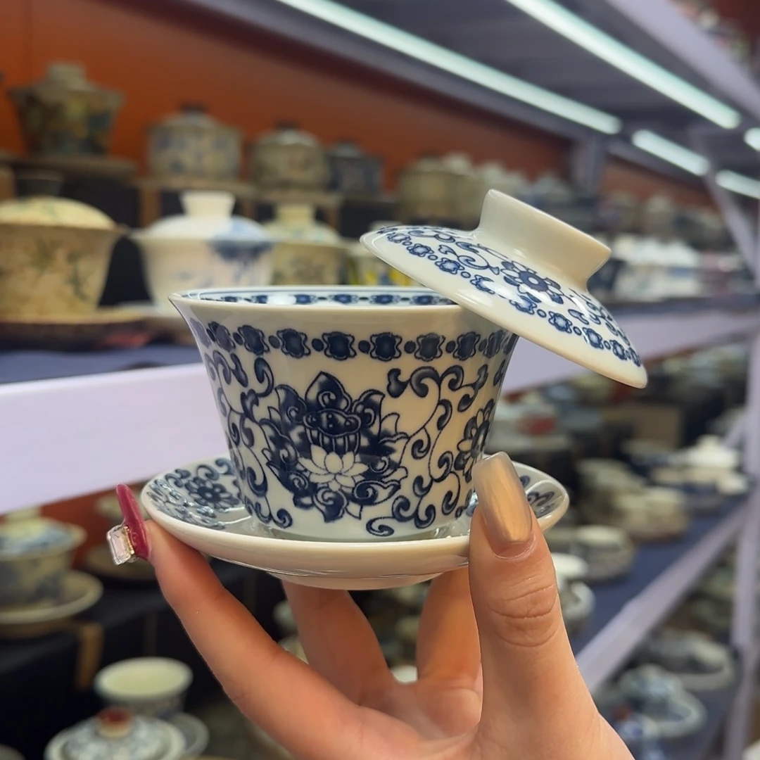 我在外面吃饭呢你在哪了我