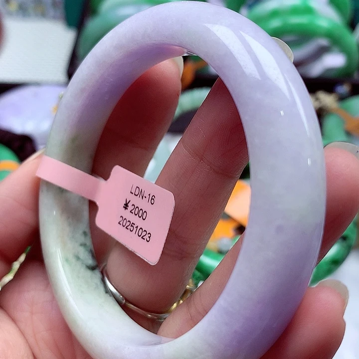 翡翠未镶嵌手镯翡翠