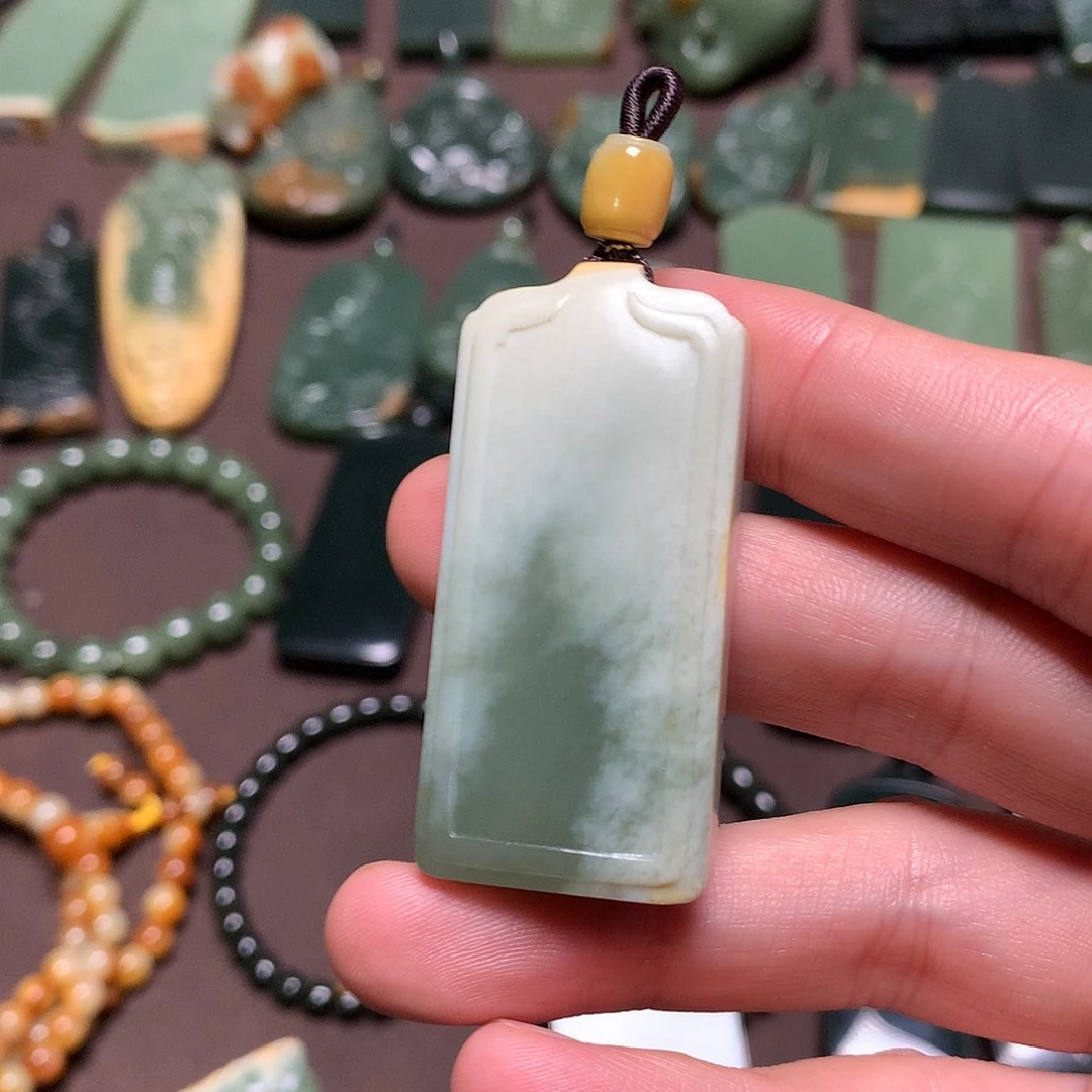别***恙岫岩河磨玉（透闪石质玉）未镶嵌挂件