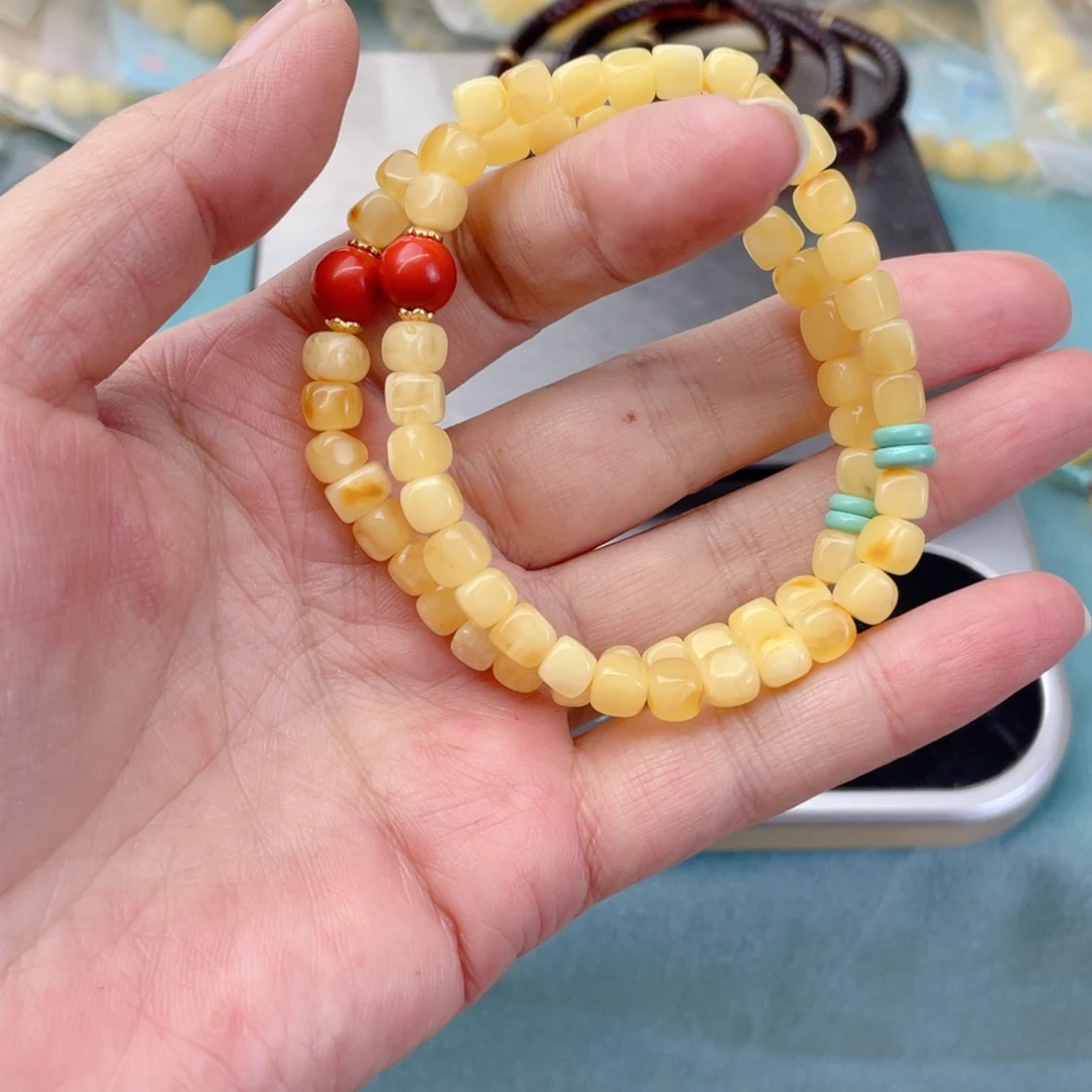 蜜蜡裸石未镶嵌蜜蜡。多样性发其一