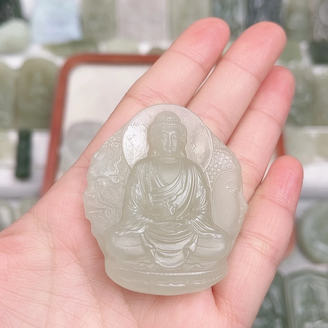 妙***娟和田玉未镶嵌颈饰