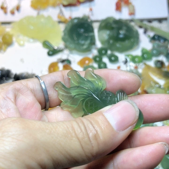 【闪购商品】蛇纹石玉手牌未镶嵌心****源