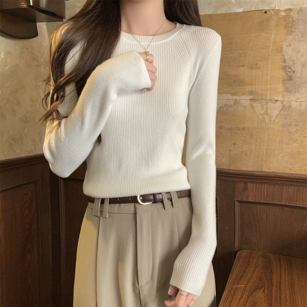 白色修身针织打底衫女士内搭秋冬款2025新款高级感圆领长袖上衣