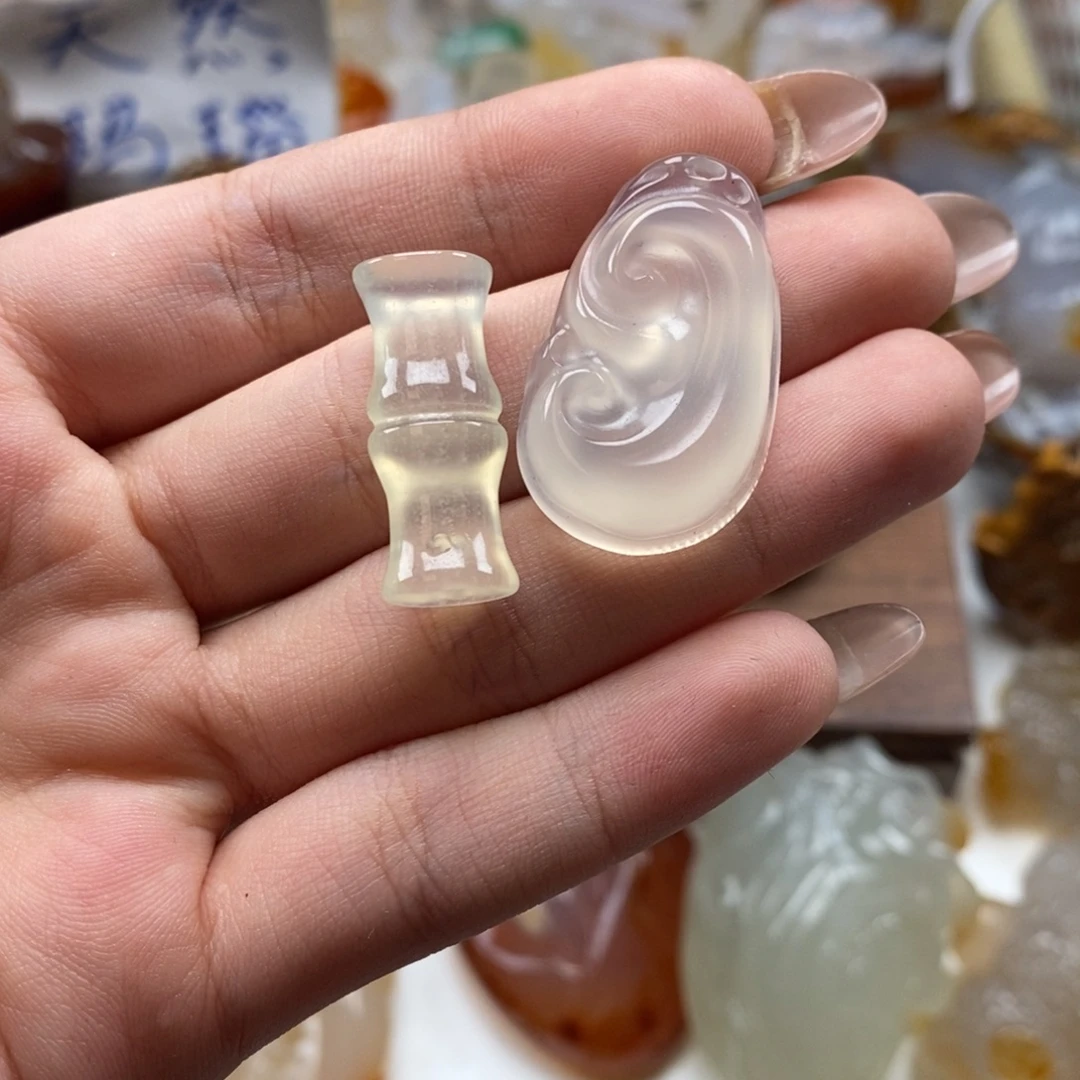 玛瑙/玉髓未镶嵌颈饰