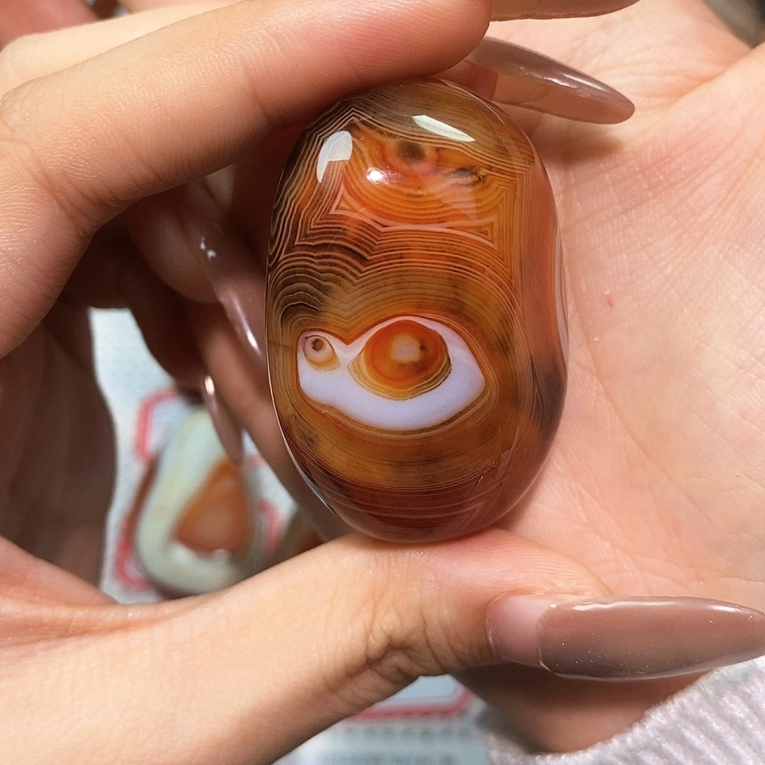 朝***拾玛瑙/玉髓未镶嵌珠宝奇石