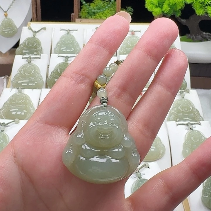 和田玉未镶嵌颈饰余**福