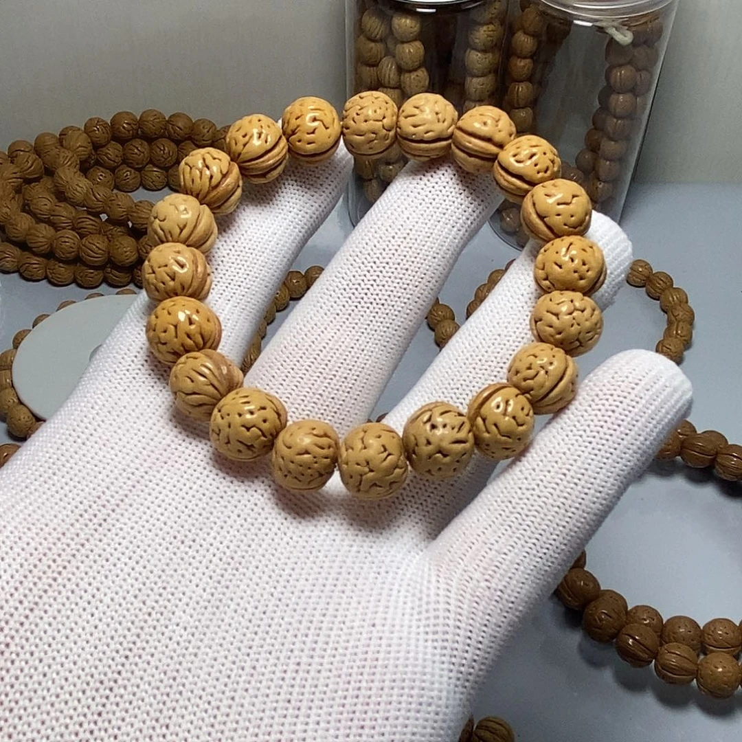 1***9桃核手串111111111111