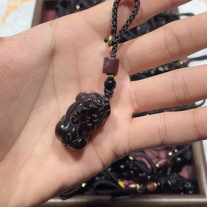 黑曜岩合金颈饰冰曜石貔貅包挂