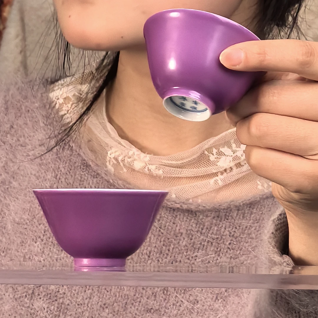 清 茄皮紫单色釉斗笠杯