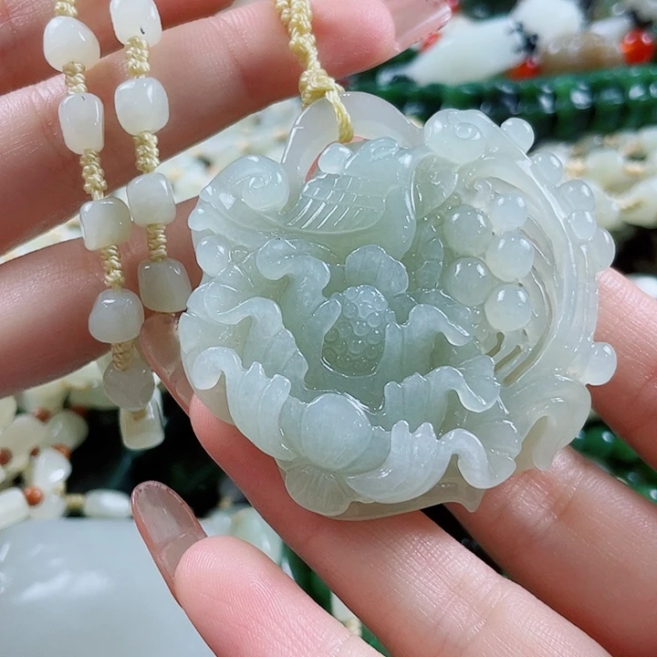 颈饰未镶嵌和田玉
