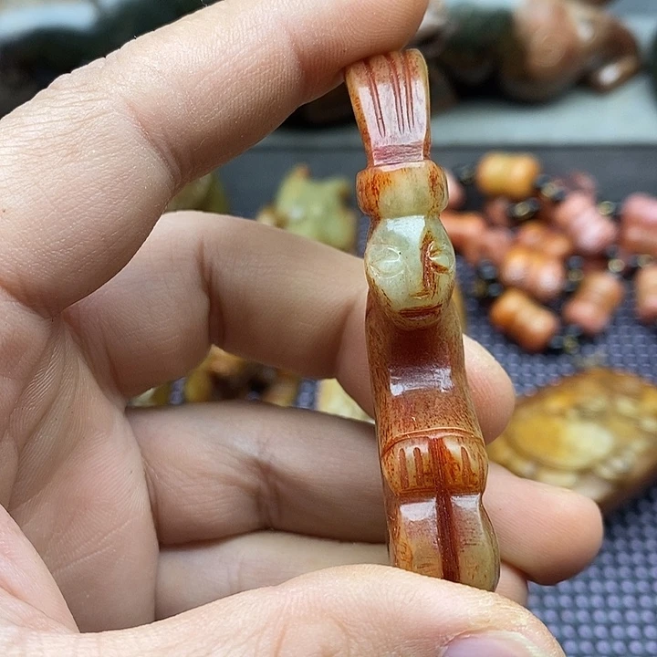 未镶嵌蛇纹石玉颈饰