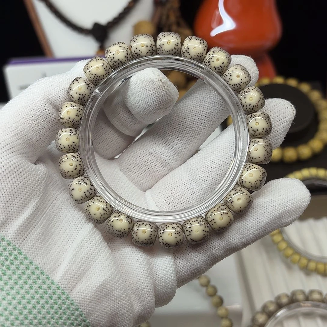 u***1星月菩提手串卡10瓷白大眼睛双留白29