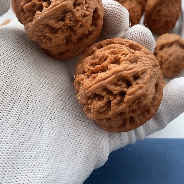 吊坠文玩核桃46粗筋