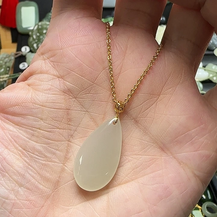 吊坠(赠链)18K金镶嵌和田玉