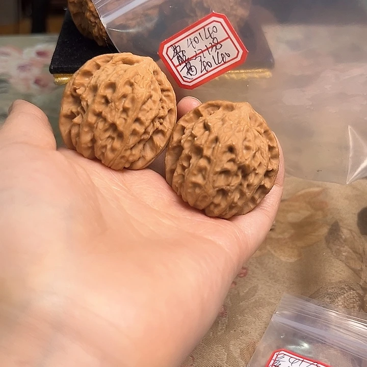 文玩核桃把件非嫁接北京