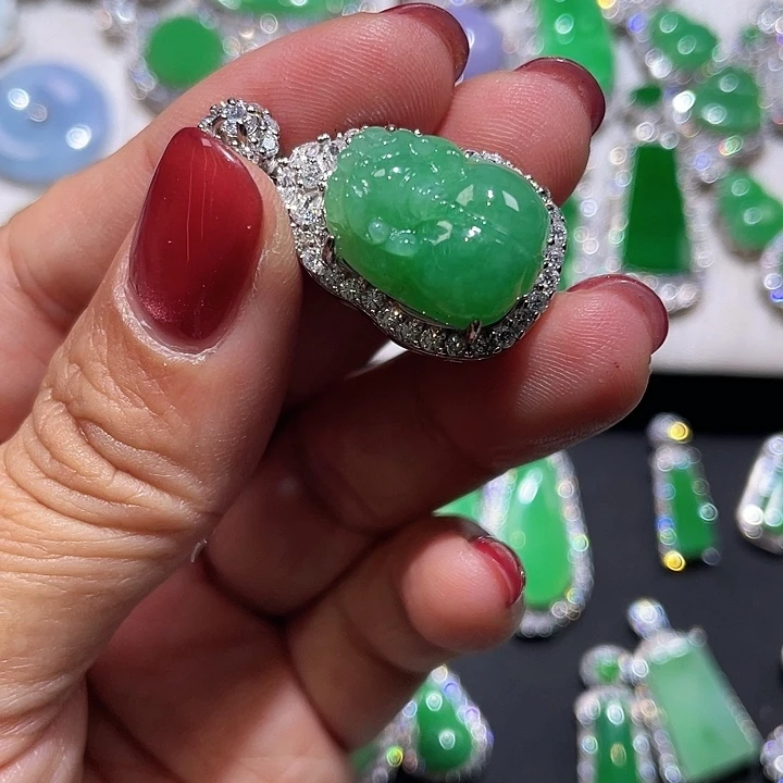 翡翠银S925镶嵌颈饰