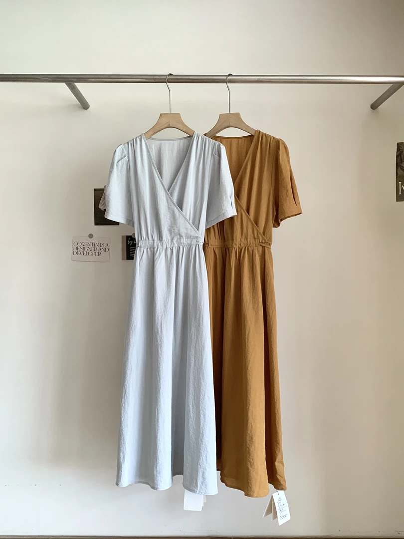 夏季新款气质V领短袖泡泡袖收腰显瘦莱赛尔过膝连衣裙