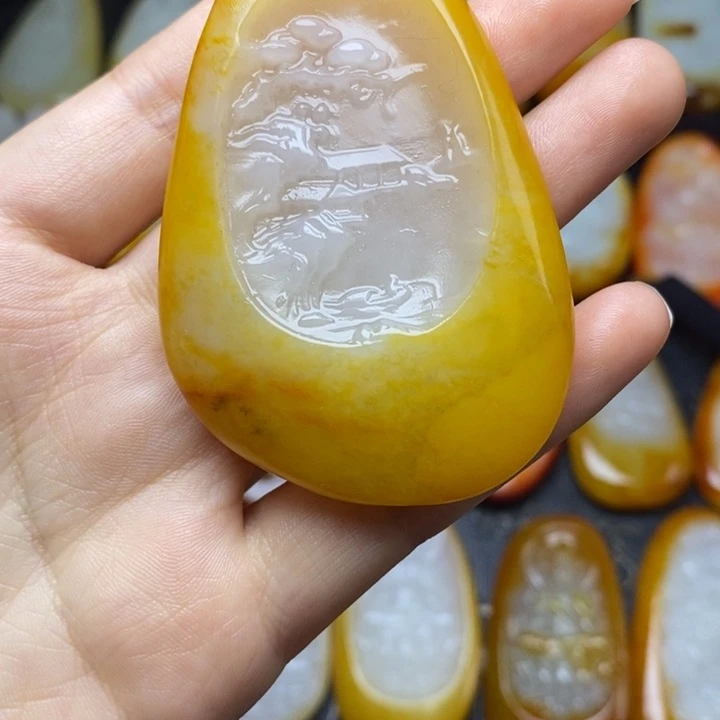 和田玉未镶嵌颈饰