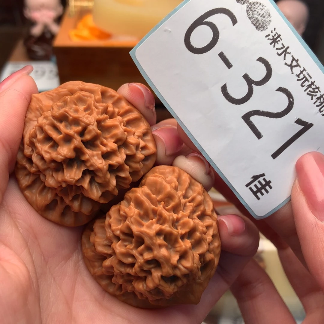 文玩核桃把件40秦闷