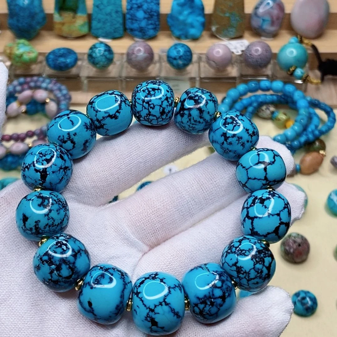 绿松石未镶嵌珠宝奇石