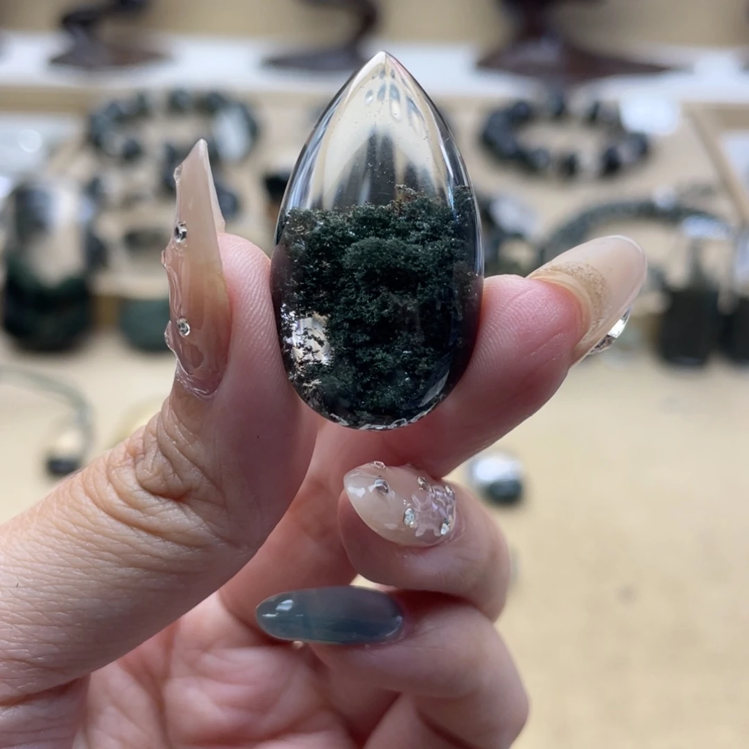 未镶嵌颈饰水晶绿幽灵吊坠