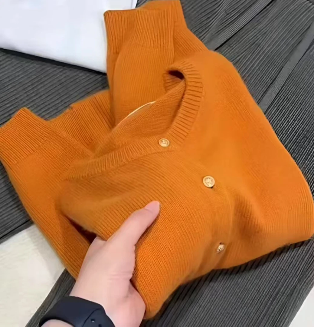 2025春季时尚长袖针织开衫针织衫气质网红纯色休闲百搭款短款A15