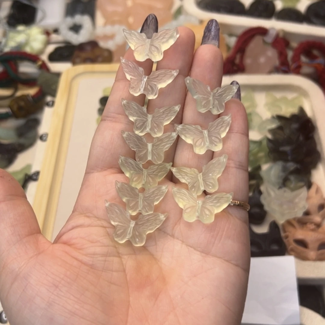 蛇纹石玉颈饰合金纯****?