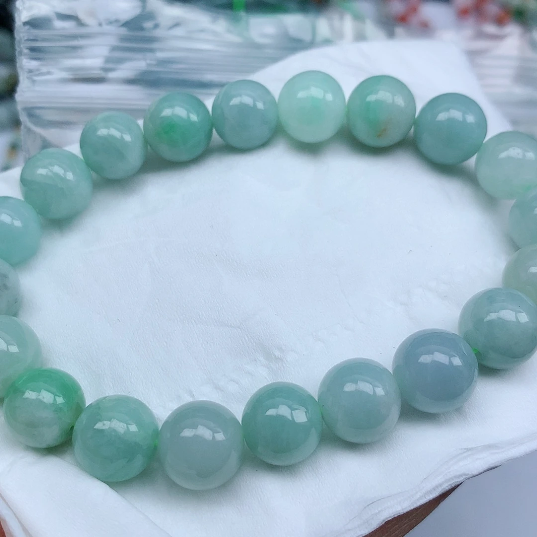 翡翠颈饰未镶嵌手串