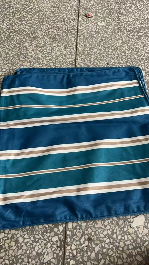 《兵哥外贸》3楼50*50蓝色条纹防麻化纤无拉链抱枕套   发2对