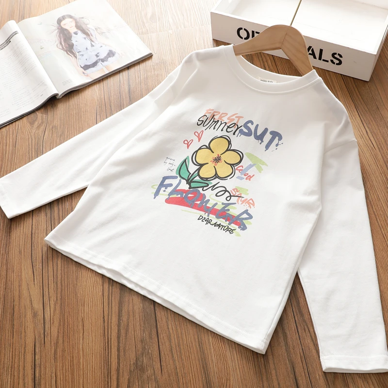 2025中大童秋季长袖百搭休闲T恤风印花打底衫女童印花上衣打底衫