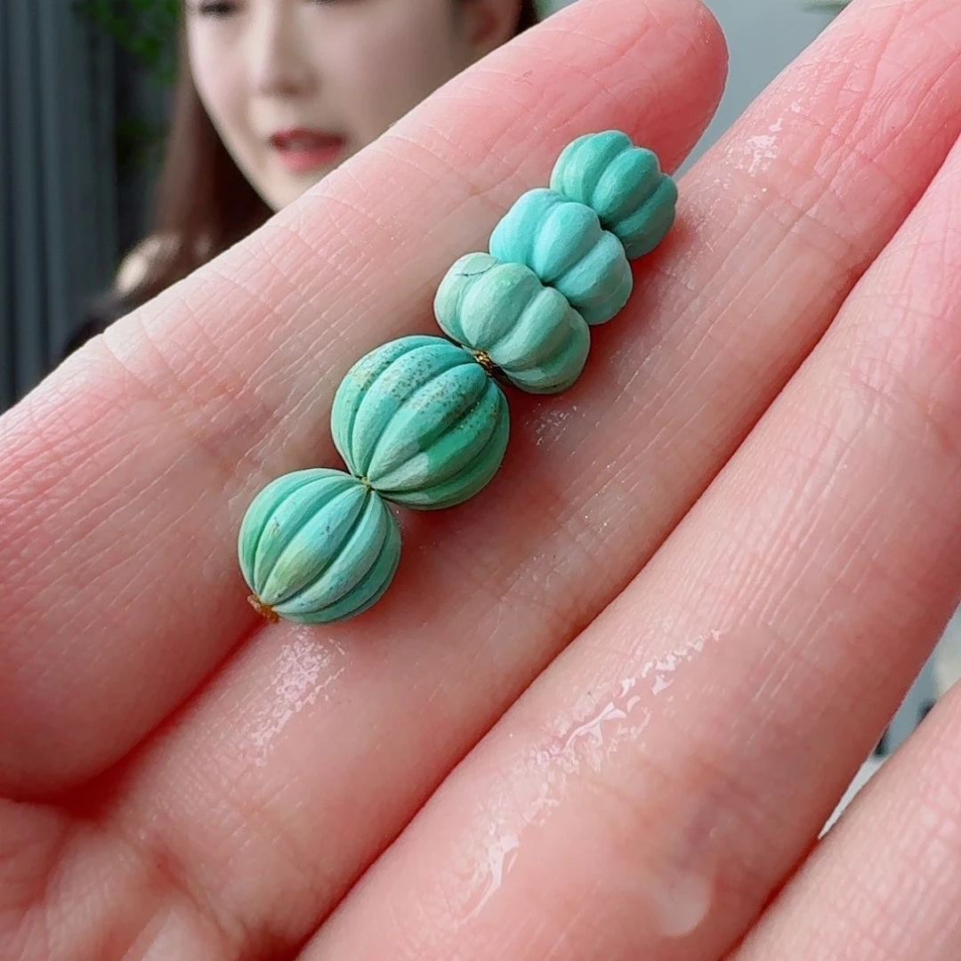 未镶嵌绿松石珠宝奇石