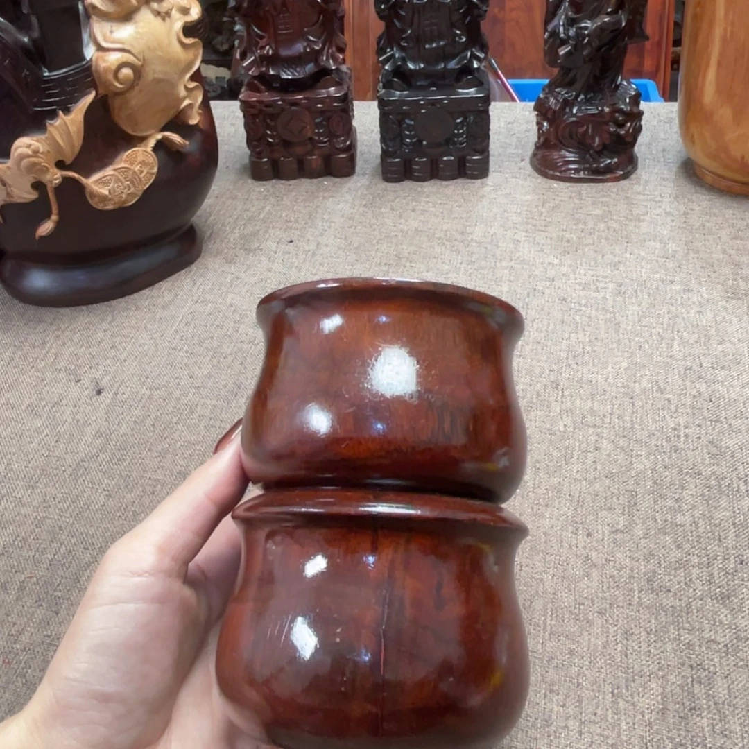 交趾黄檀（大红酸枝）竹节笔筒