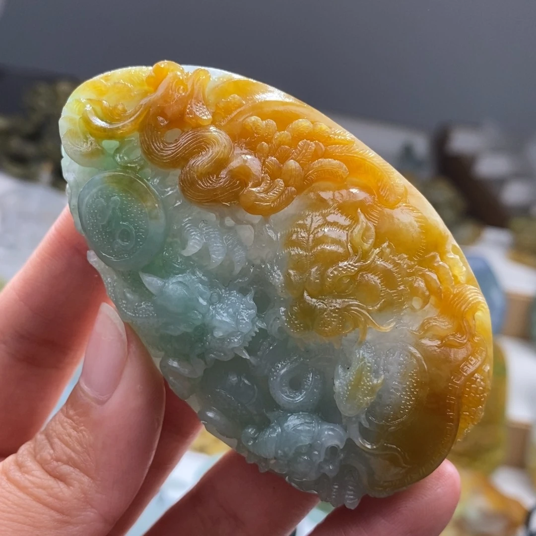 定制翡翠未镶嵌谢***?四神兽
