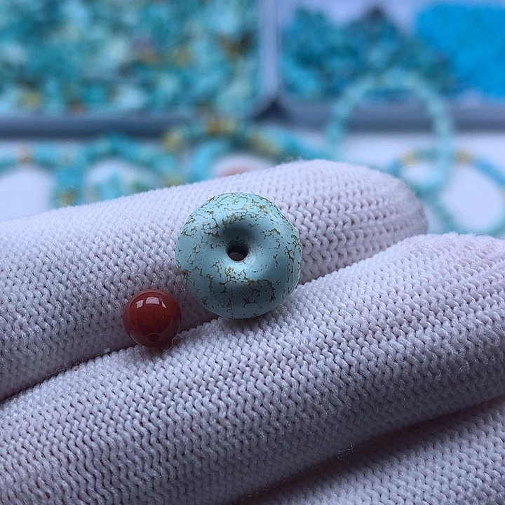 南红玛瑙未镶嵌珠宝奇石