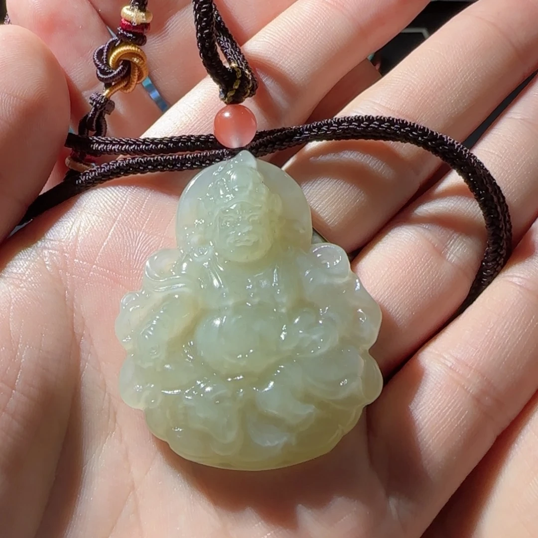 餐***磊和田玉未镶嵌颈饰