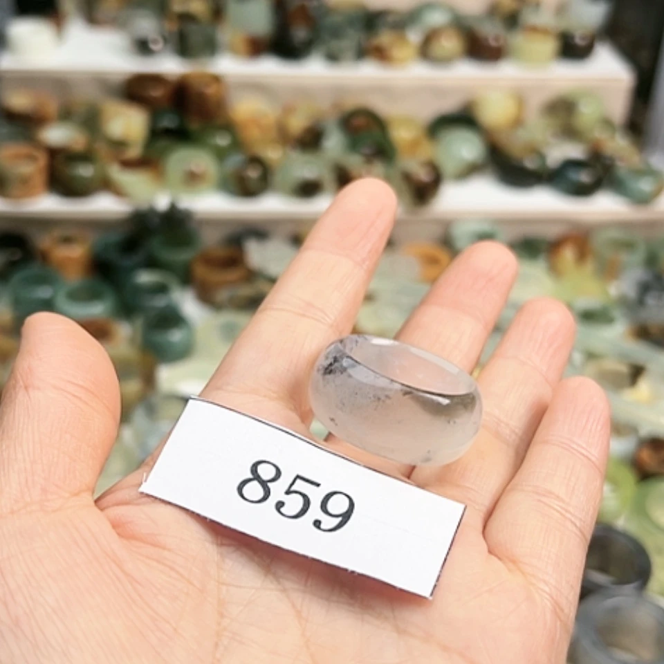 【闪购商品】蛇纹石玉戒指未镶嵌枯*蝶