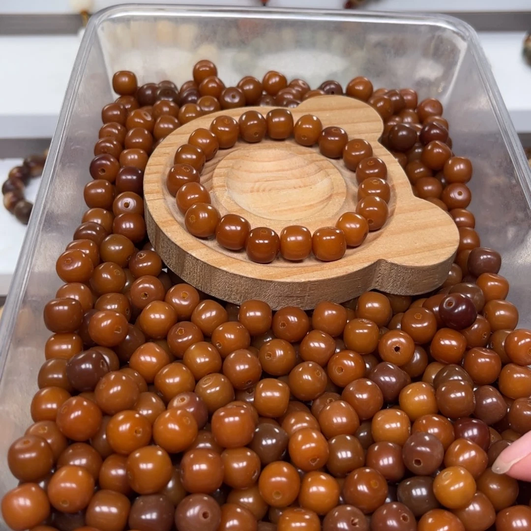 白玉菩提吊坠焦糖桶珠50颗